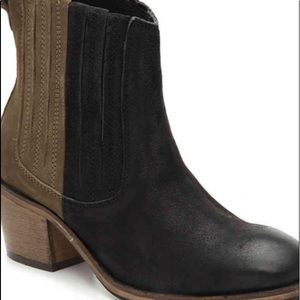 REBELS DREA CHELSEA BOOT BLACK/HIKING GREEN SIZE 9 M NWT